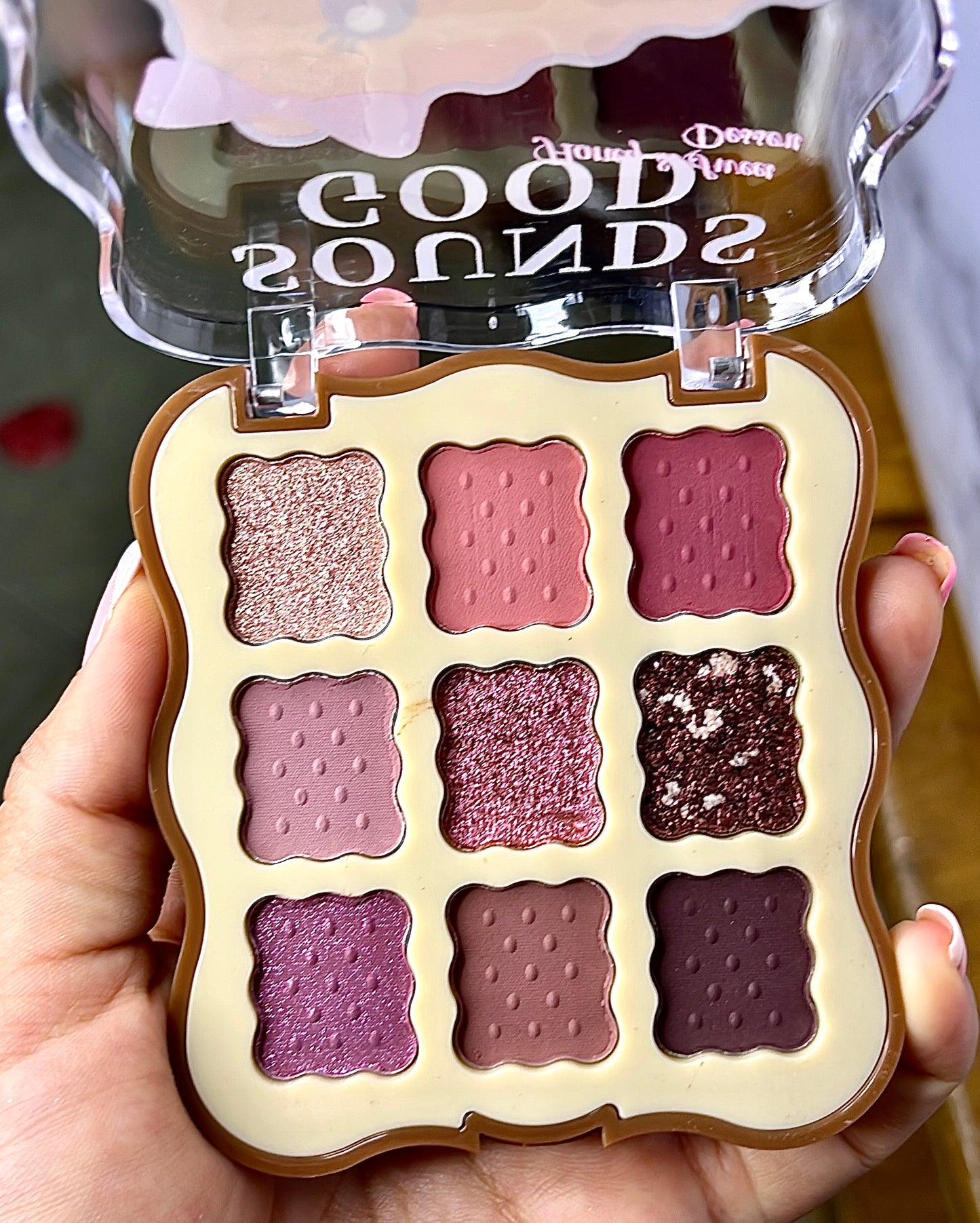 SOMBRA DE OJOS SOUNDS GOOD KEVIN & COCO